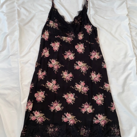 American Eagle Outfitters Dresses & Skirts - American Eagle Slip Dress
